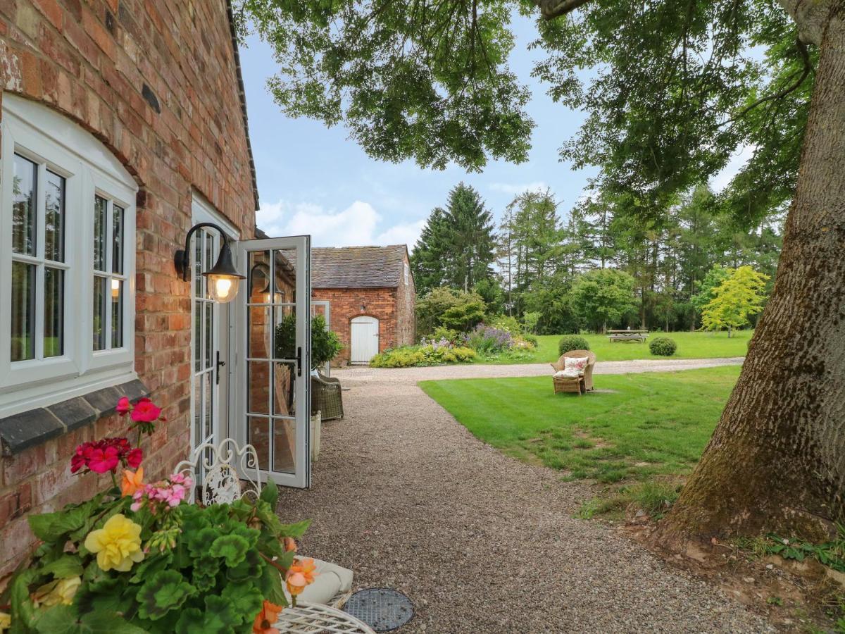 Barn Owl Villa แอชบอร์น ภายนอก รูปภาพ